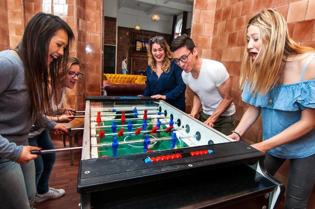 Rest Up Hostel Лондон Екстер'єр фото