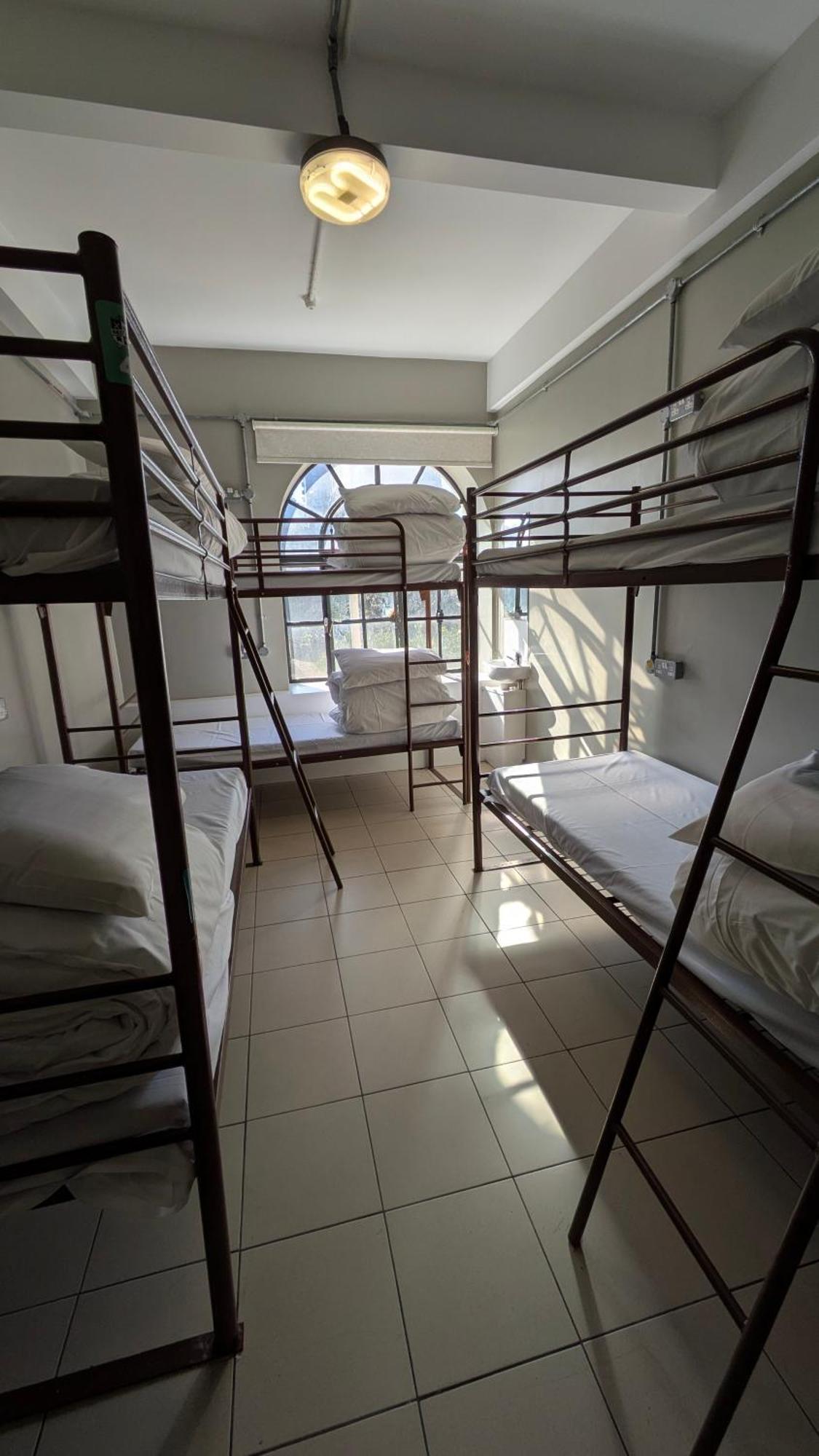 Rest Up Hostel Лондон Екстер'єр фото