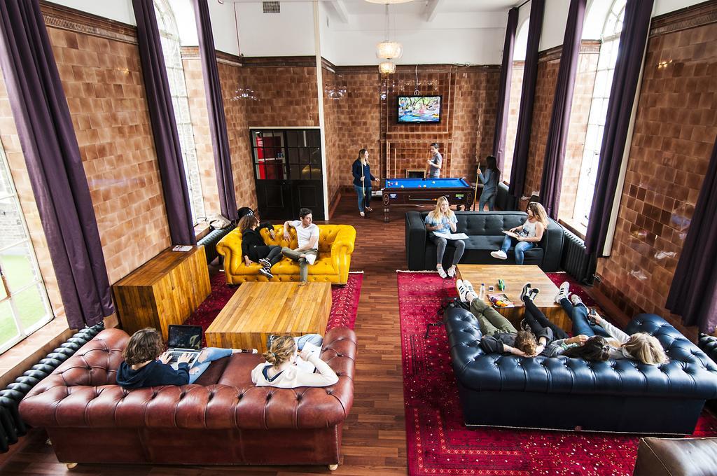 Rest Up Hostel Лондон Екстер'єр фото
