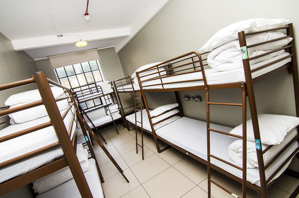 Rest Up Hostel Лондон Екстер'єр фото